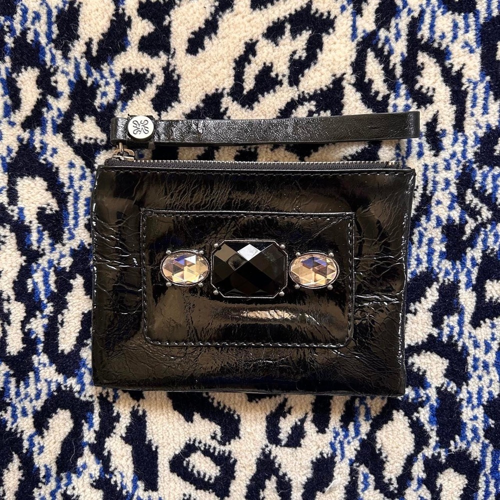 Simply Vera Vera Wang jeweled high gloss black wristlet/ clutch 7" x 5"